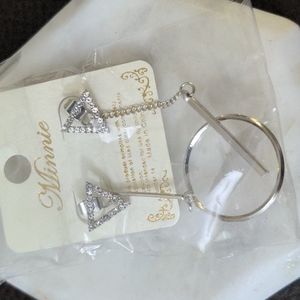 NWT binary drop earrings